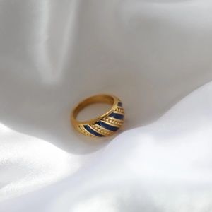 Elegant Gold and Blue Ring